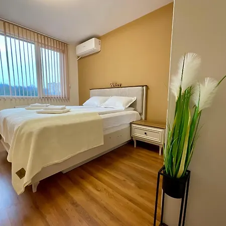Apartamento Nataly Homes 2 *